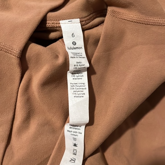 Lululemon align biker short 6 - Picture 2 of 3